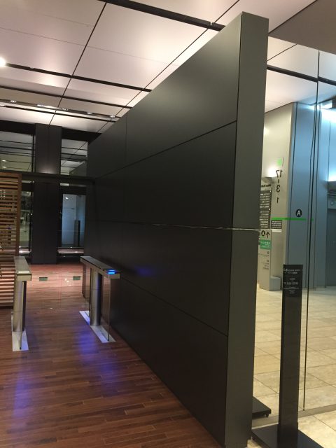 画像：仕切壁アルミパネル