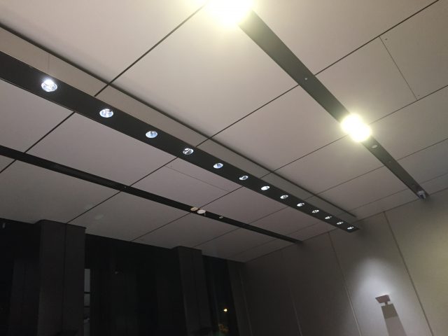 画像：ＳＵＳ照明ＢＯＸ