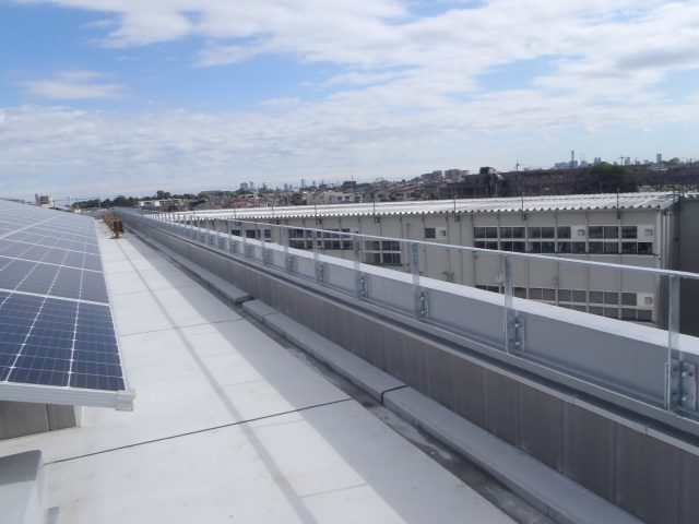 画像：スチール手摺