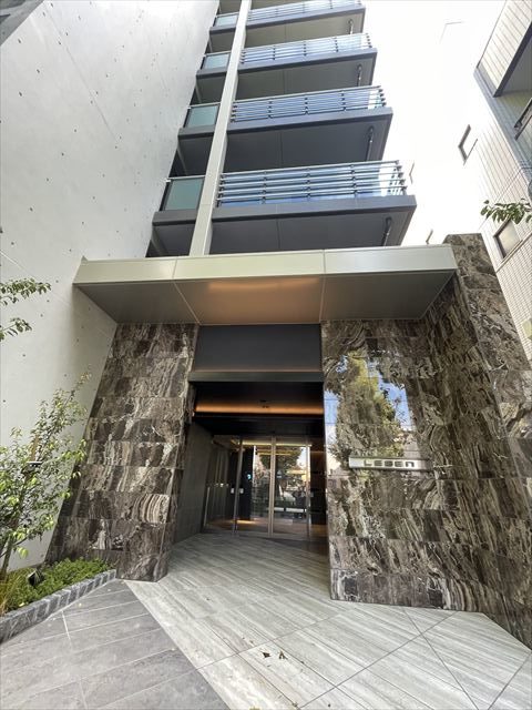 画像:アルミ庇パネル・幕板・スパンドレル