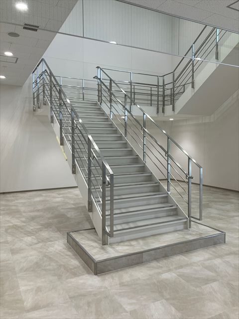 画像：ステンレス手摺